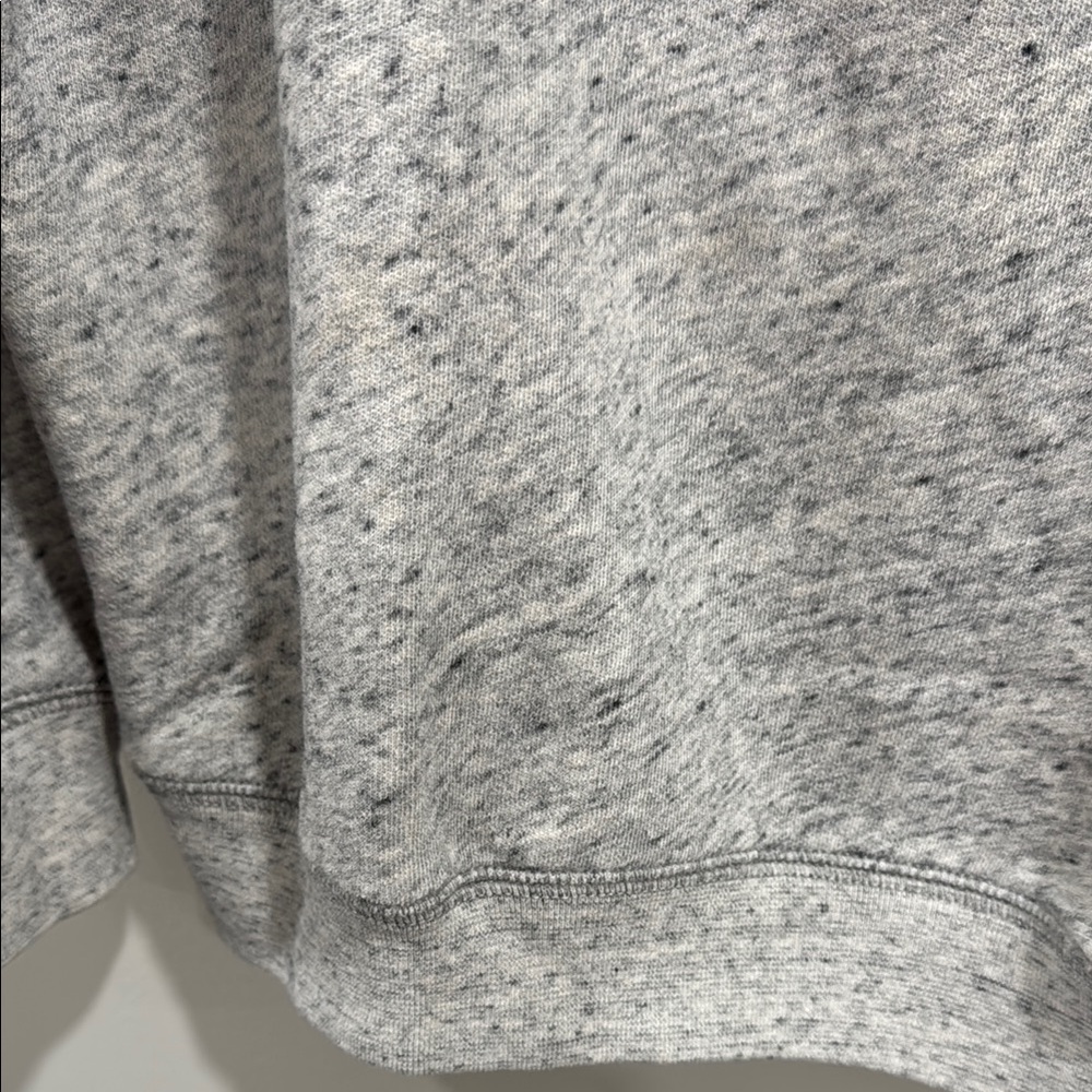 EuC Abercrombie & Fitch Gray Crewneck Sweater - Picture 4 of 4
